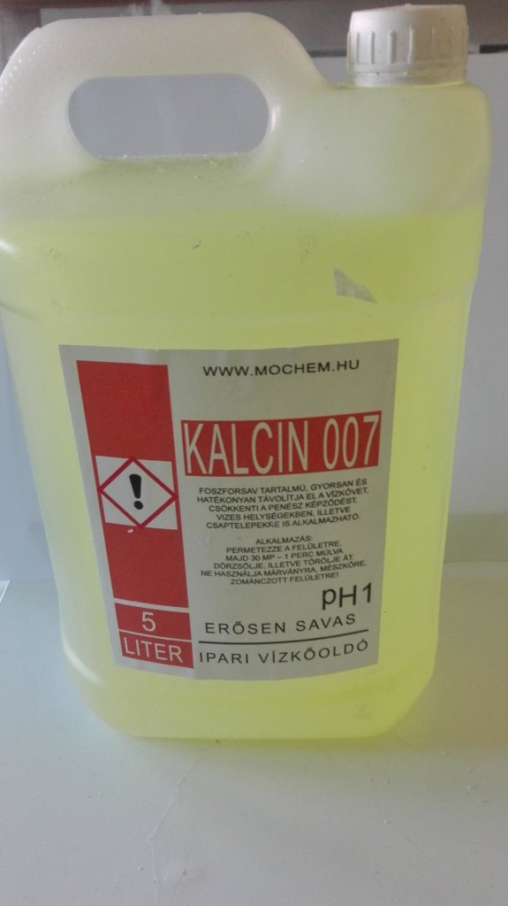 Fűszerpaprika örlemények, böllérbolt, disznóvágás kellékei