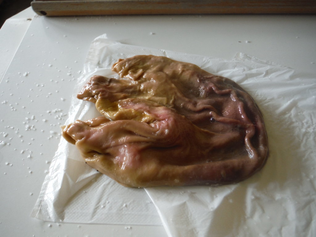 Fűszerpaprika örlemények, böllérbolt, disznóvágás kellékei
