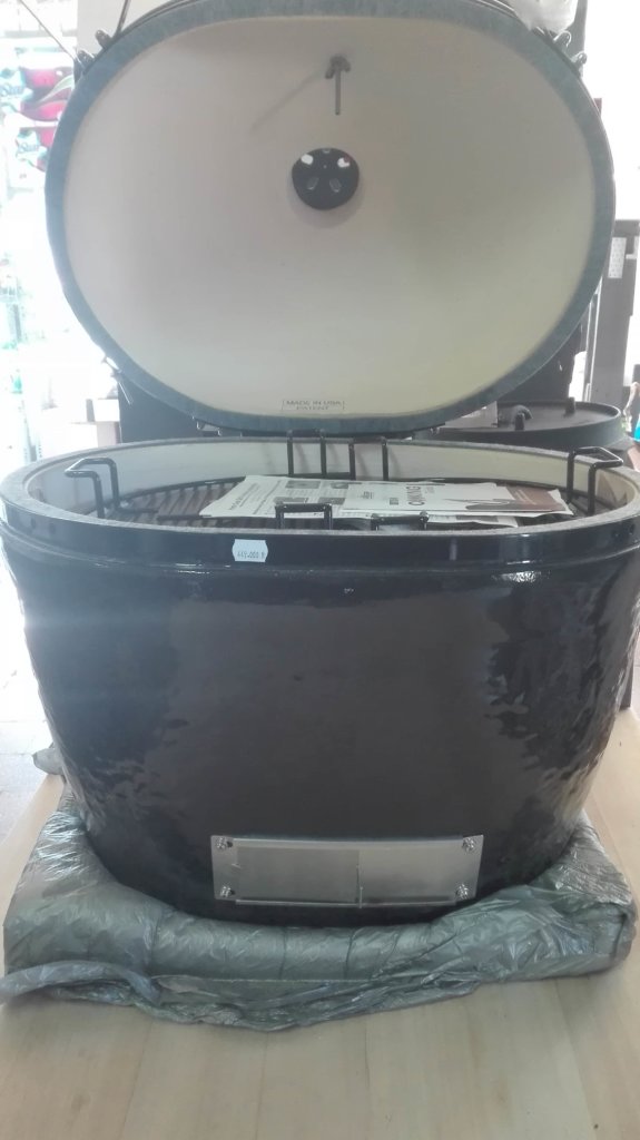 Fűszerpaprika örlemények, böllérbolt, disznóvágás kellékei