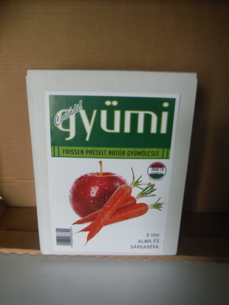 Fűszerpaprika örlemények, böllérbolt, disznóvágás kellékei