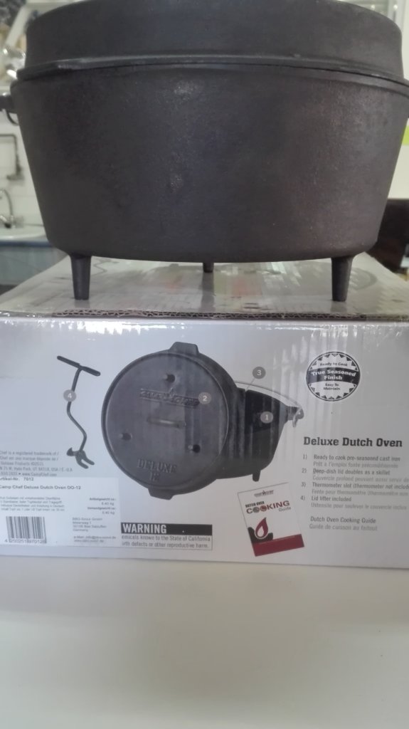 Fűszerpaprika örlemények, böllérbolt, disznóvágás kellékei