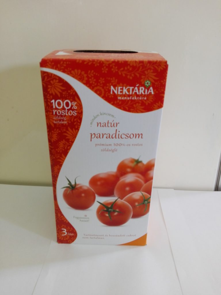 Fűszerpaprika örlemények, böllérbolt, disznóvágás kellékei
