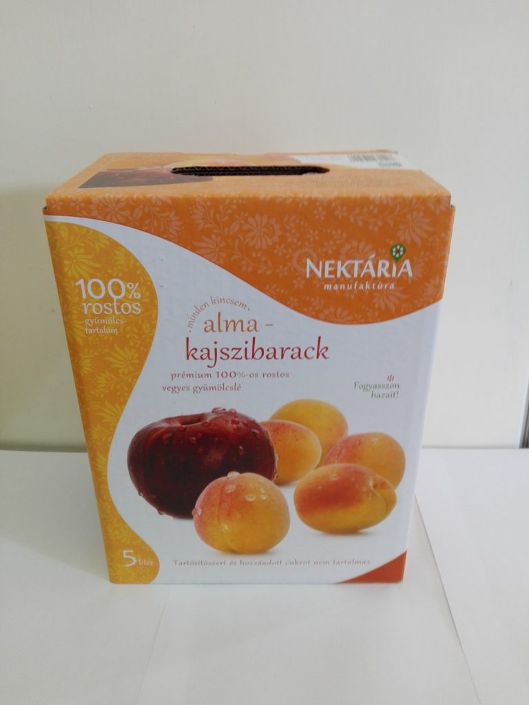 Fűszerpaprika örlemények, böllérbolt, disznóvágás kellékei