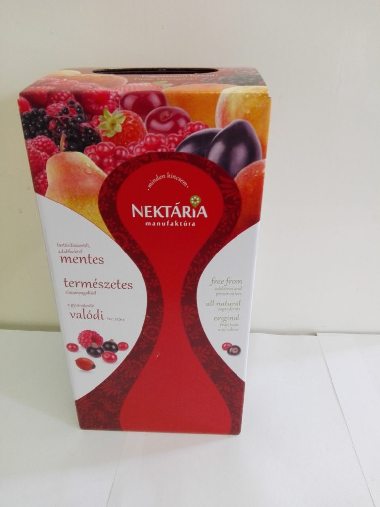 Fűszerpaprika örlemények, böllérbolt, disznóvágás kellékei